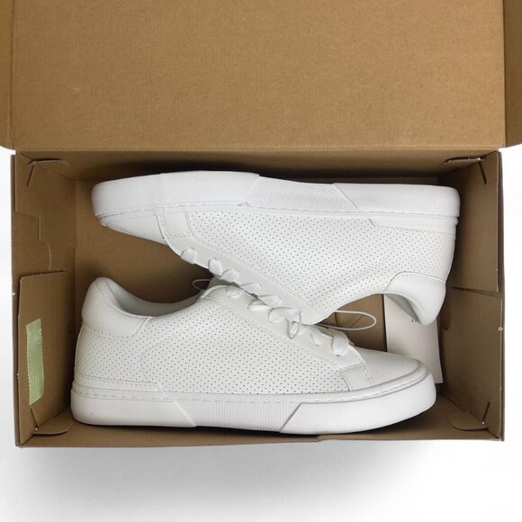 Women's Maddison Sneakers with Memory Foam Insole - A New Day size 7 - Picture 1 of 8